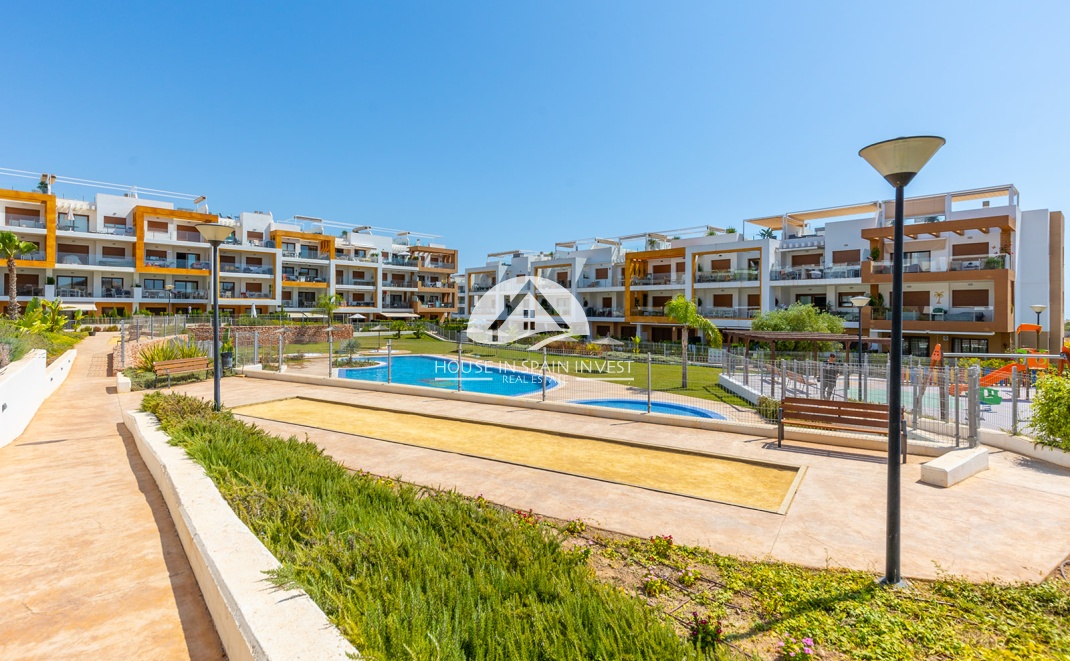 Resale - Apartment  - Orihuela Costa - Villamartín
