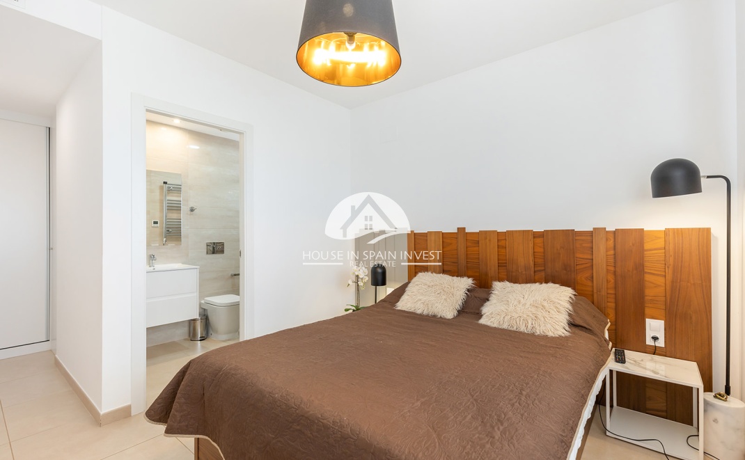Resale - Apartment  - Orihuela Costa - Villamartín