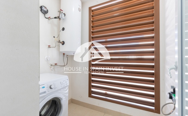 Resale - Apartment  - Orihuela Costa - Villamartín