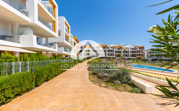 Resale - Apartment  - Orihuela Costa - Villamartín