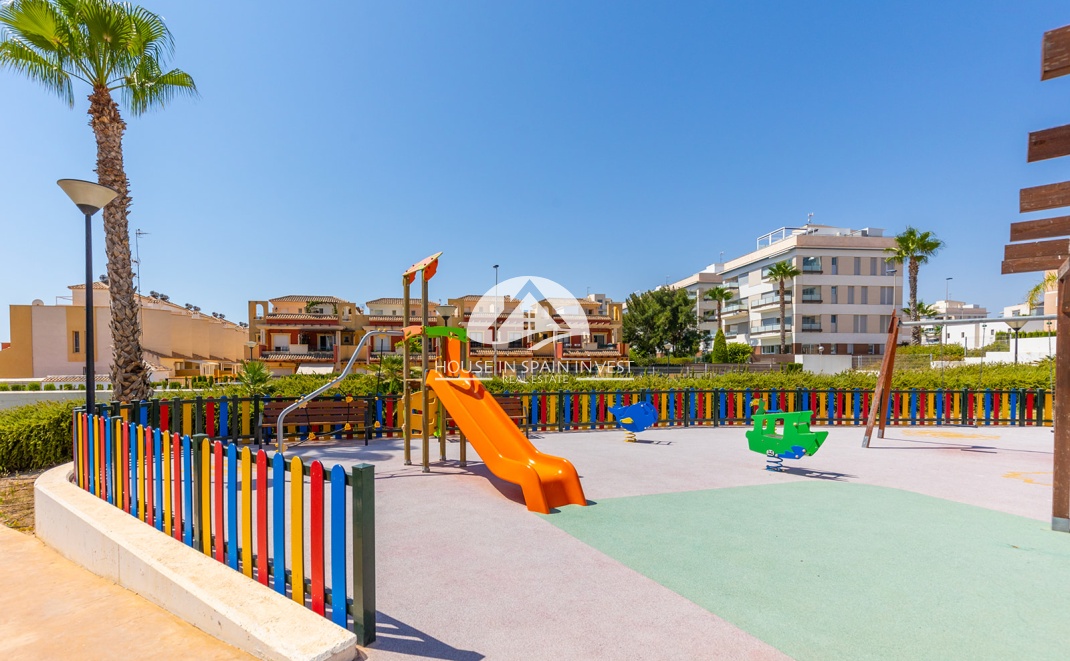 Resale - Apartment  - Orihuela Costa - Villamartín