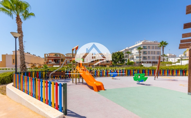 Resale - Apartment  - Orihuela Costa - Villamartín