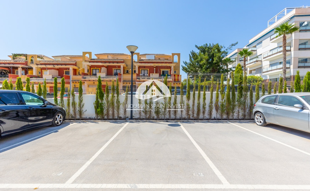 Resale - Apartment  - Orihuela Costa - Villamartín