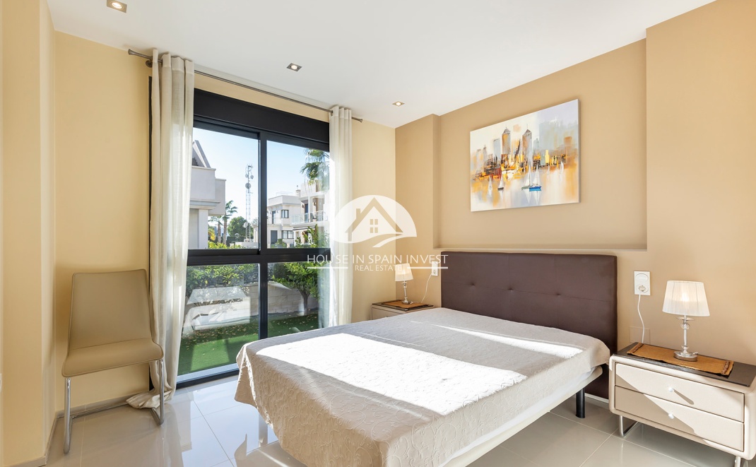 Reventa - Chalet - Orihuela Costa - La Zenia