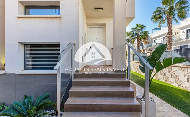 Reventa - Chalet - Orihuela Costa - La Zenia