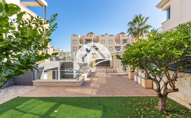 Reventa - Chalet - Orihuela Costa - La Zenia