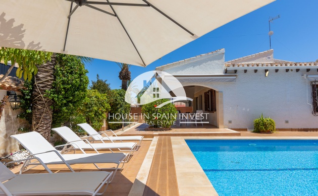 Herverkoop - Villa - Orihuela Costa - Punta Prima