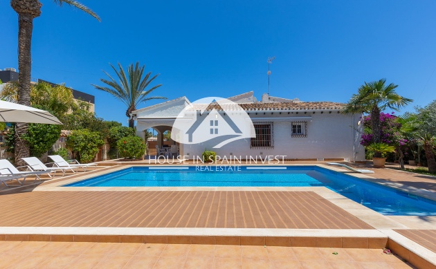 Herverkoop - Villa - Orihuela Costa - Punta Prima