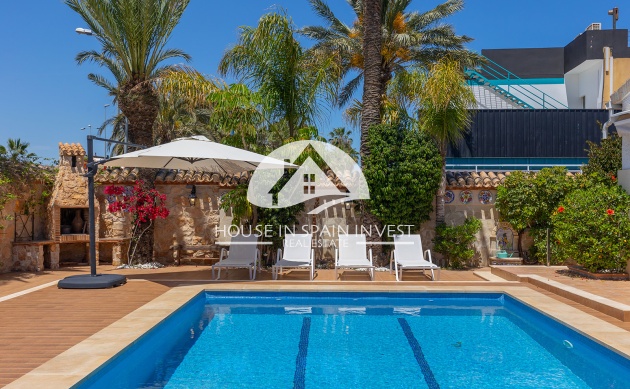 Herverkoop - Villa - Orihuela Costa - Punta Prima