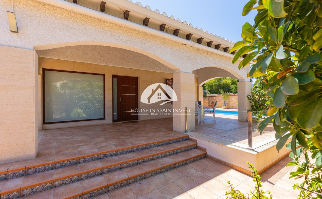 Herverkoop - Villa - Orihuela Costa - Punta Prima