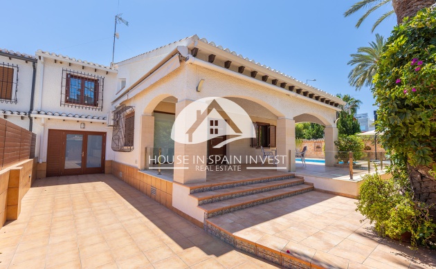 Herverkoop - Villa - Orihuela Costa - Punta Prima