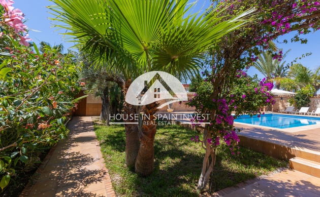 Herverkoop - Villa - Orihuela Costa - Punta Prima