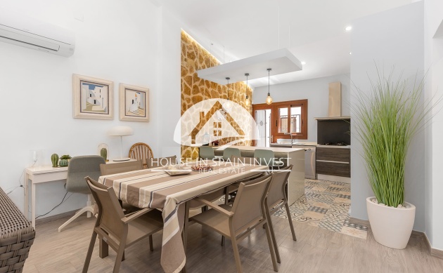 Herverkoop - Villa - Orihuela Costa - Punta Prima