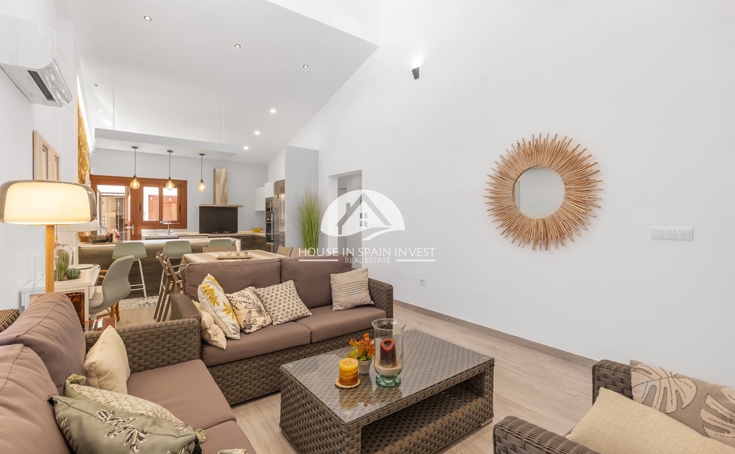 Herverkoop - Villa - Orihuela Costa - Punta Prima