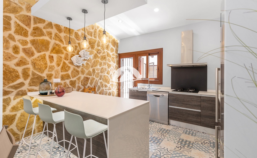 Herverkoop - Villa - Orihuela Costa - Punta Prima