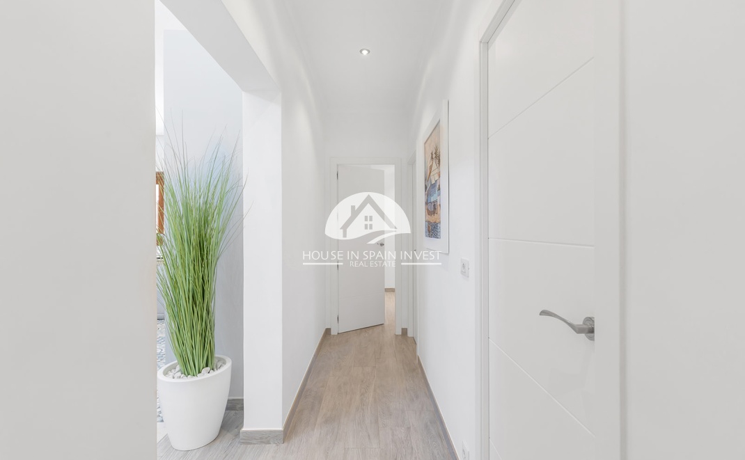 Herverkoop - Villa - Orihuela Costa - Punta Prima