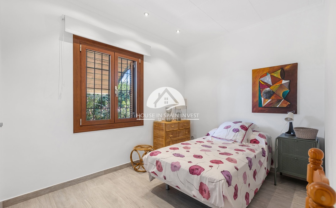 Herverkoop - Villa - Orihuela Costa - Punta Prima