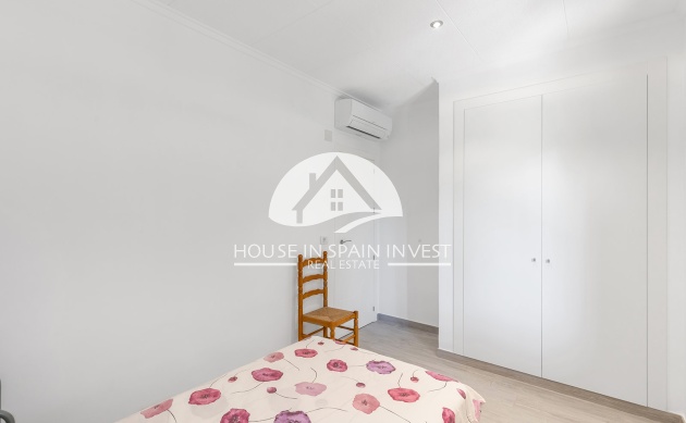 Herverkoop - Villa - Orihuela Costa - Punta Prima