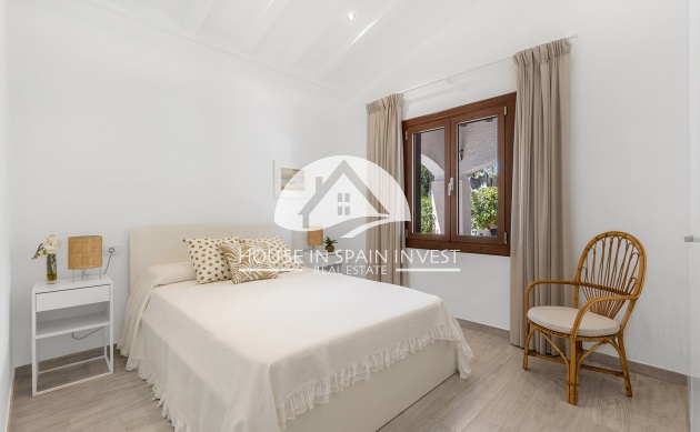 Herverkoop - Villa - Orihuela Costa - Punta Prima