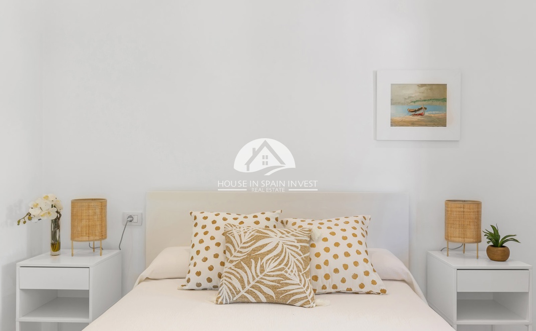 Herverkoop - Villa - Orihuela Costa - Punta Prima