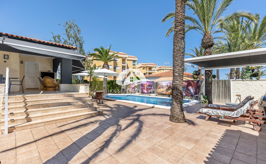 Herverkoop - Villa - Torrevieja - Punta Prima