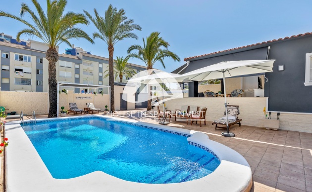 Herverkoop - Villa - Torrevieja - Punta Prima