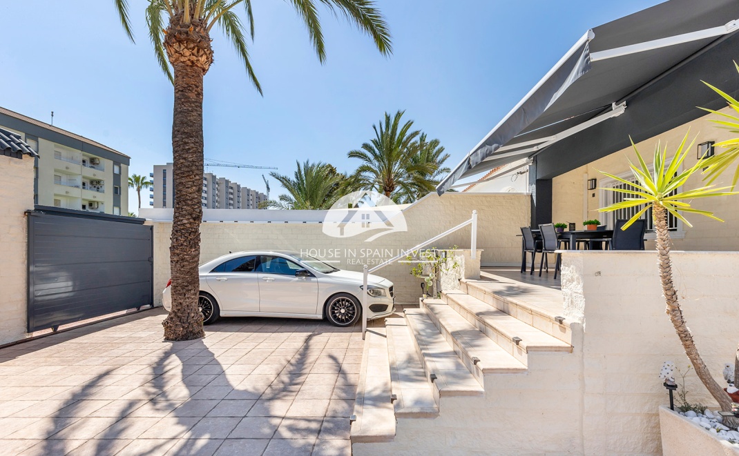 Herverkoop - Villa - Torrevieja - Punta Prima