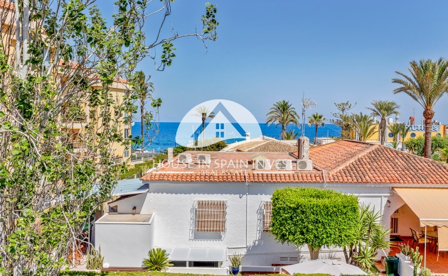 Herverkoop - Villa - Torrevieja - Punta Prima