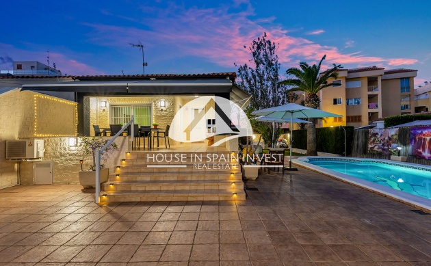 Herverkoop - Villa - Torrevieja - Punta Prima