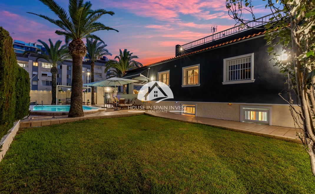 Herverkoop - Villa - Torrevieja - Punta Prima