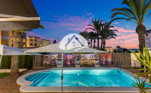 Herverkoop - Villa - Torrevieja - Punta Prima