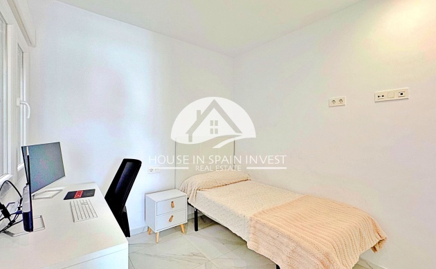 Resale - Townhouse - Torrevieja - Los Balcones  