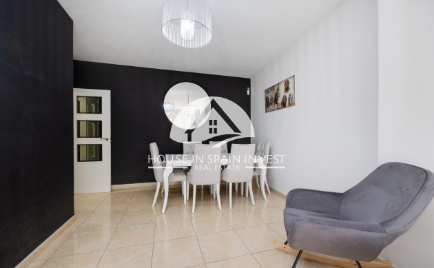 Resale - Apartment  - Torrevieja - Centro