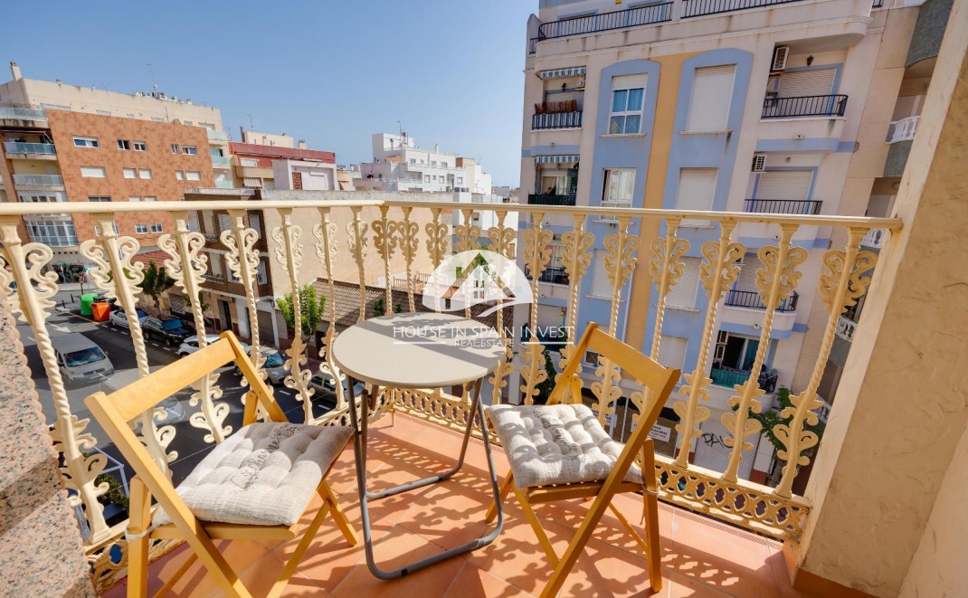 Resale - Apartment  - Torrevieja - Centro