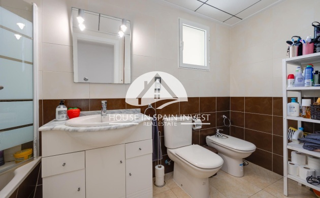 Resale - Apartment  - Torrevieja - Centro