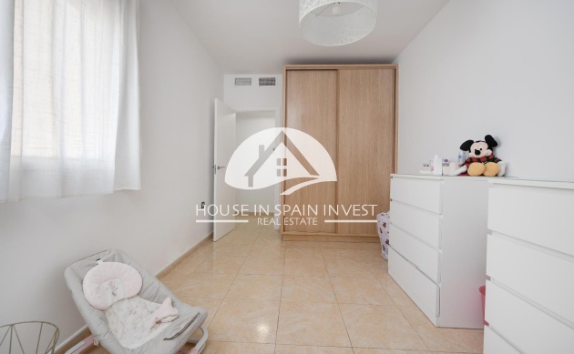 Resale - Apartment  - Torrevieja - Centro