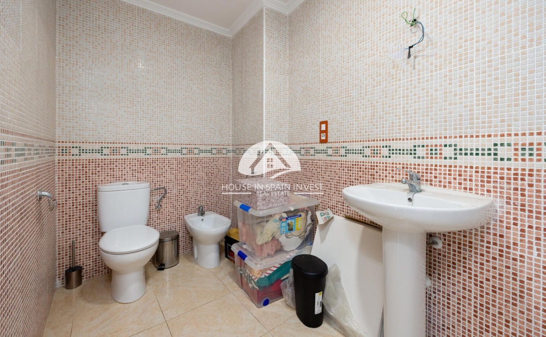 Resale - Apartment  - Torrevieja - Centro