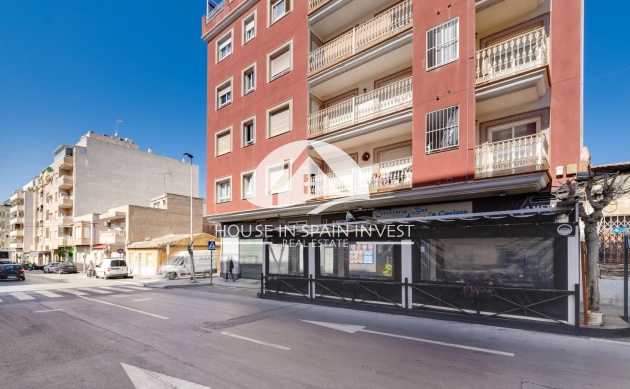 Resale - Apartment  - Torrevieja - Centro
