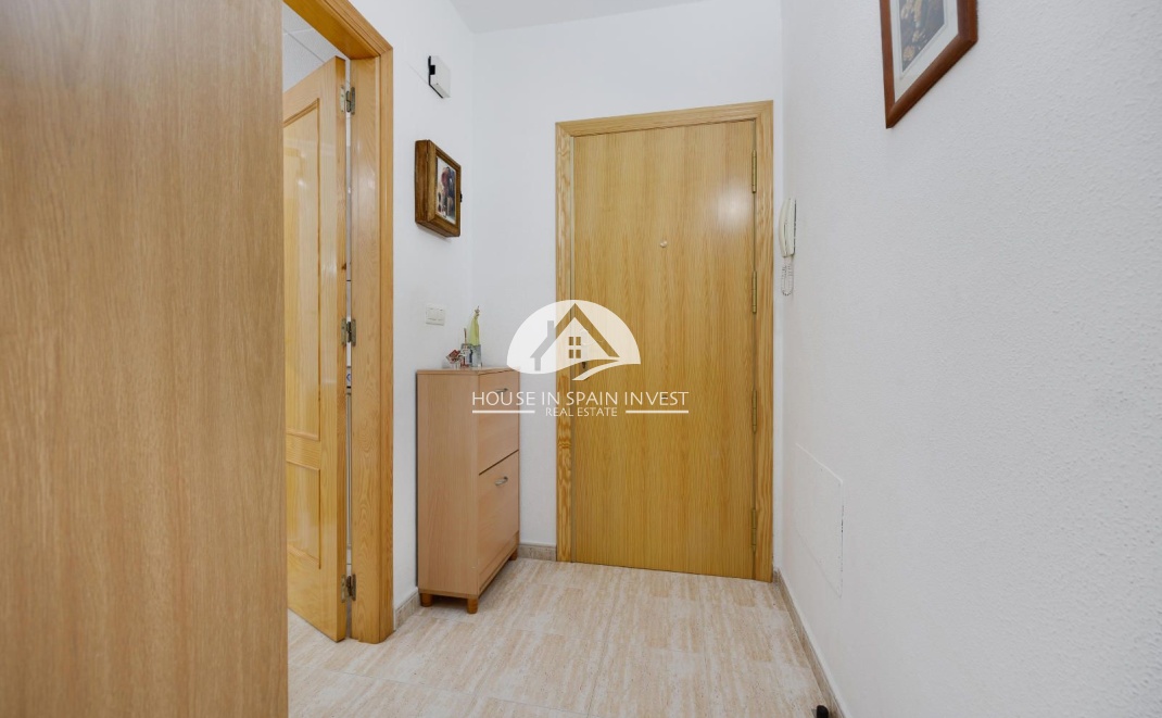 Resale - Apartment  - Torrevieja - Playa del Cura