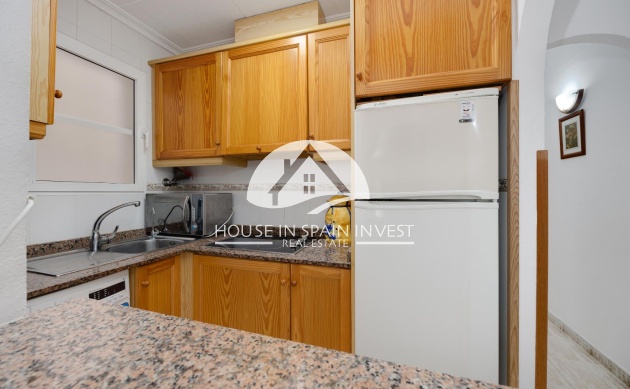 Resale - Apartment  - Torrevieja - Playa del Cura
