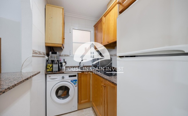 Resale - Apartment  - Torrevieja - Playa del Cura