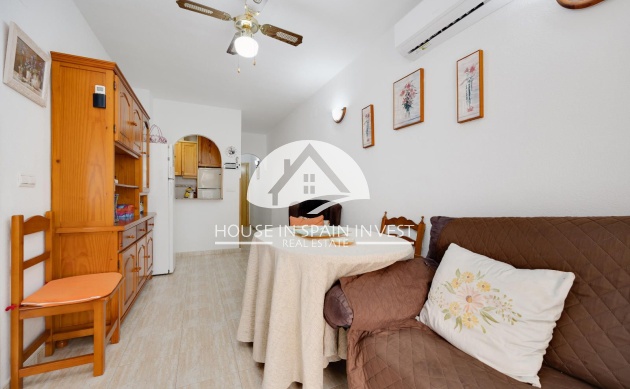 Resale - Apartment  - Torrevieja - Playa del Cura