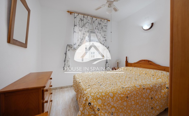 Resale - Apartment  - Torrevieja - Playa del Cura