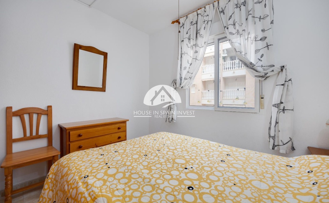 Resale - Apartment  - Torrevieja - Playa del Cura