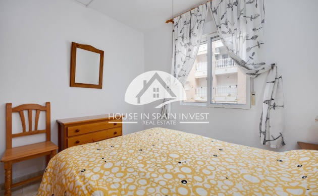 Resale - Apartment  - Torrevieja - Playa del Cura