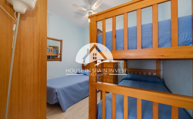 Resale - Apartment  - Torrevieja - Playa del Cura