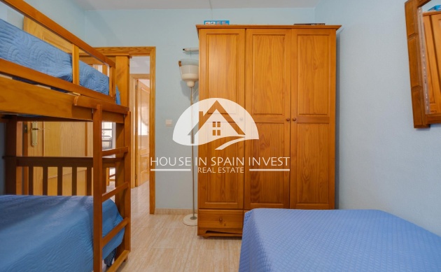 Resale - Apartment  - Torrevieja - Playa del Cura