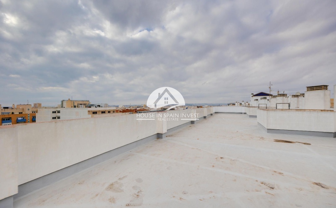 Resale - Apartment  - Torrevieja - Playa del Cura