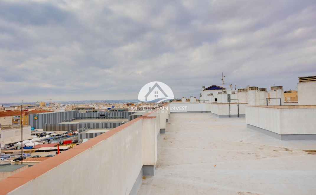 Resale - Apartment  - Torrevieja - Playa del Cura