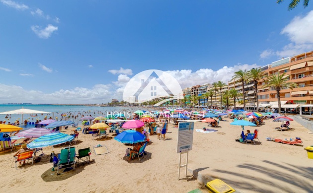 Resale - Apartment  - Torrevieja - Playa del Cura